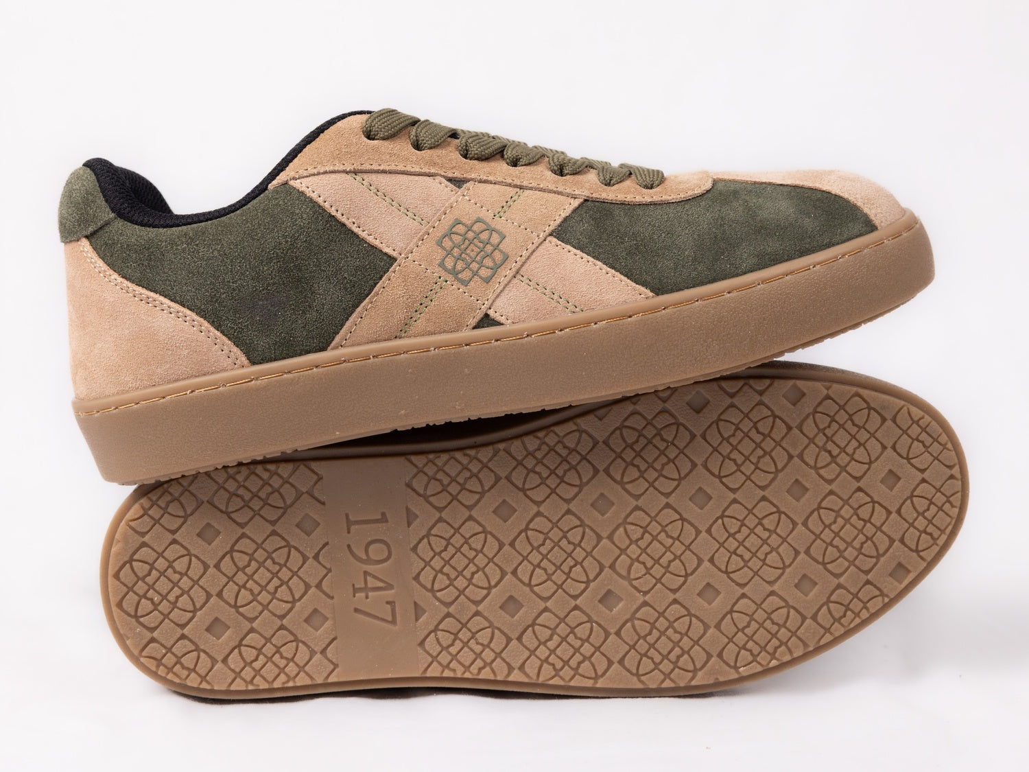 Sabz-faam (सब्ज़-फ़ाम)